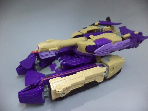 New Transformers Generations Blitzwing Versus Springer Images Show Triple Changer Awesomeness  (33 of 49)